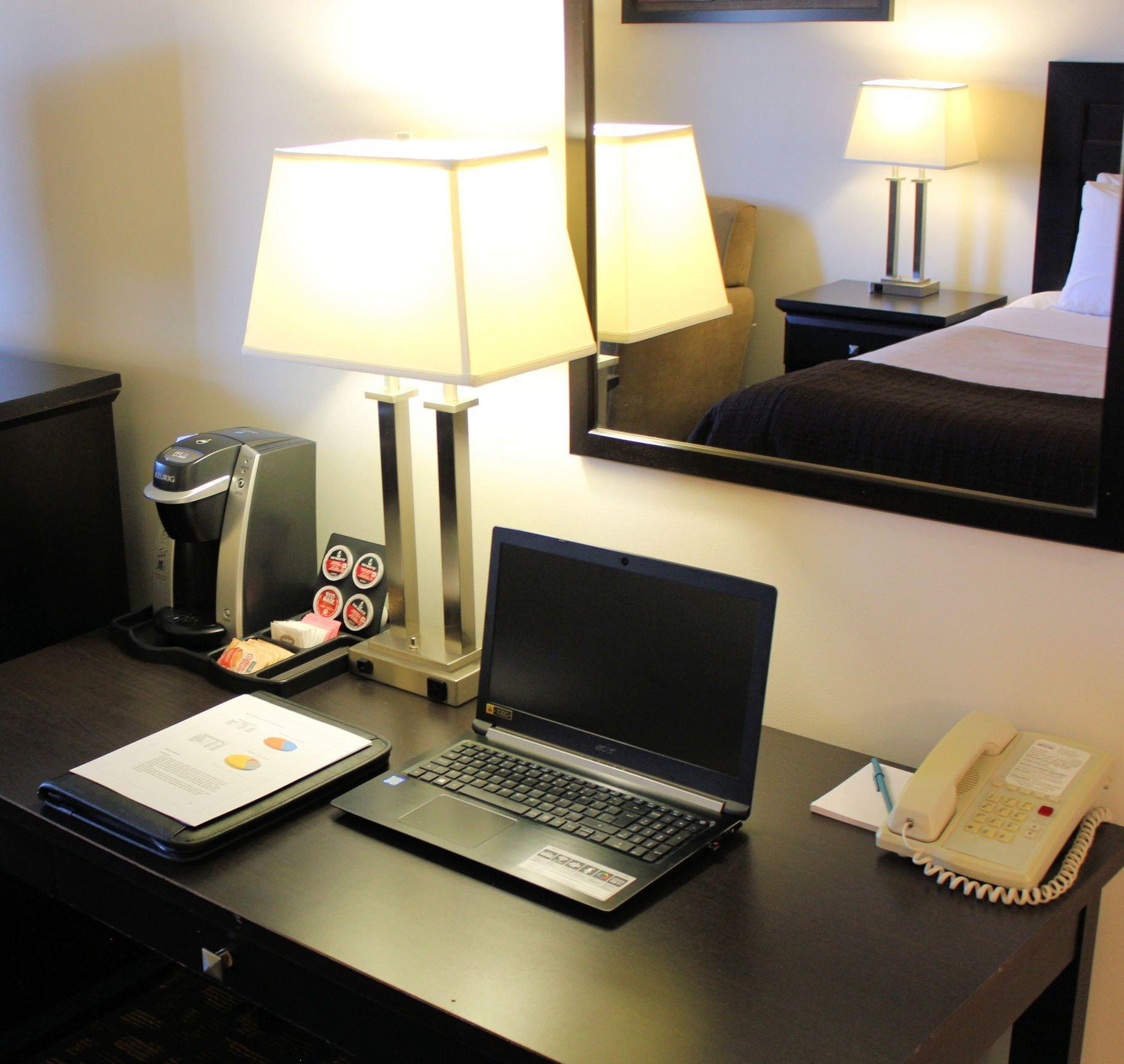 Travelodge By Wyndham Prince Albert Bagian luar foto